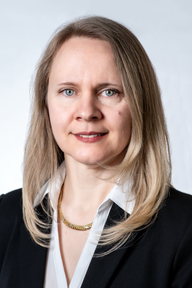 Oana C. Marina, Partner